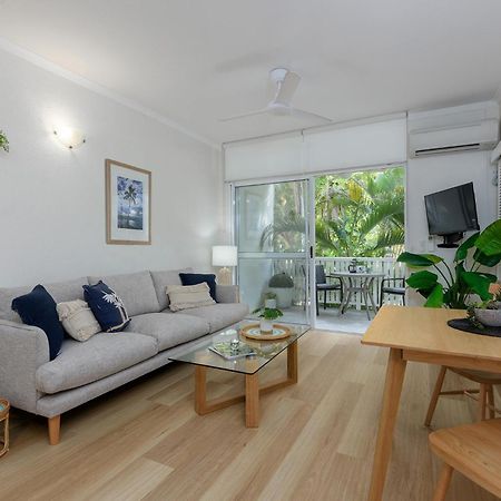 Coral Apartments Port Douglas Buitenkant foto
