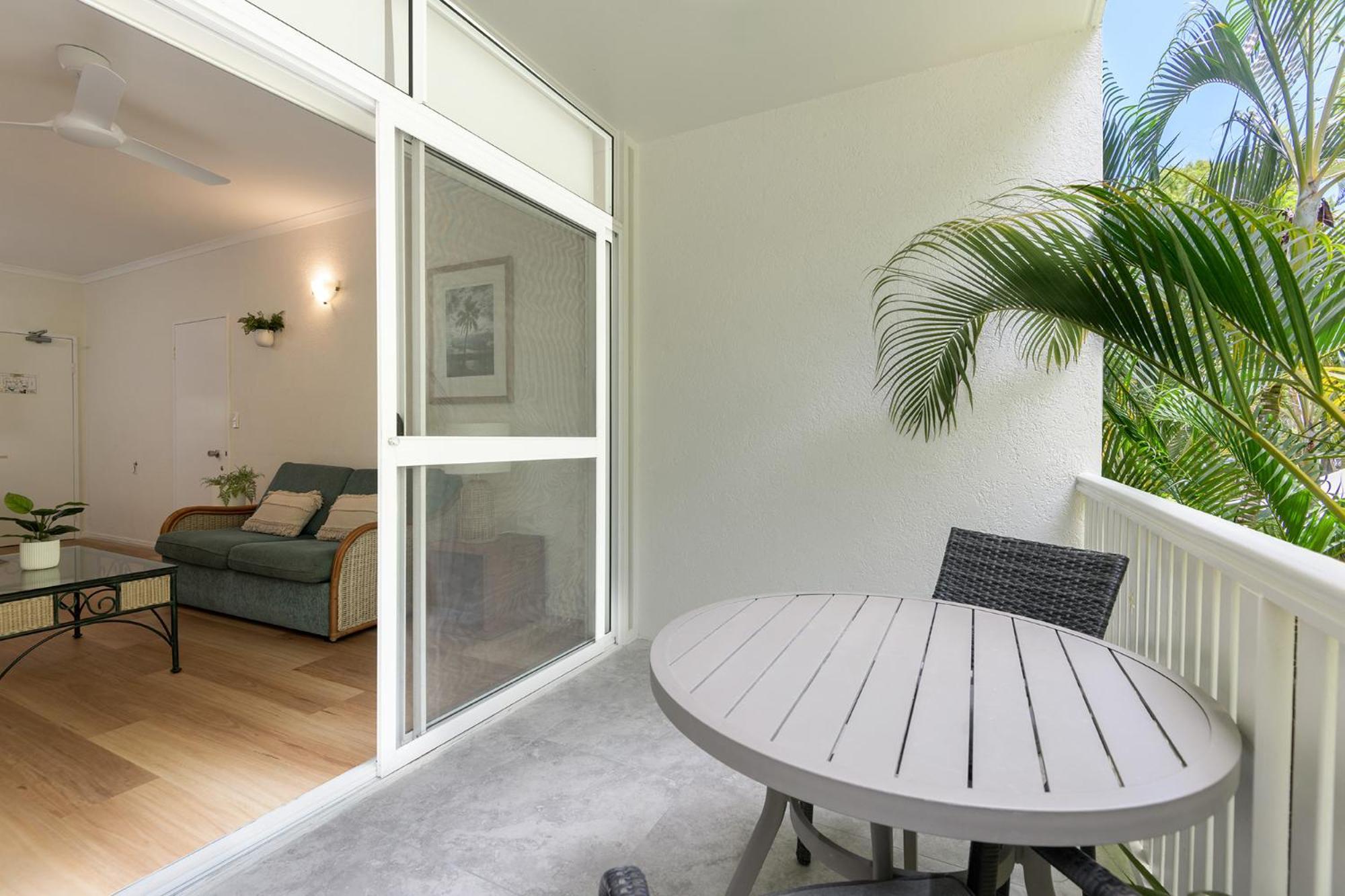 Coral Apartments Port Douglas Buitenkant foto