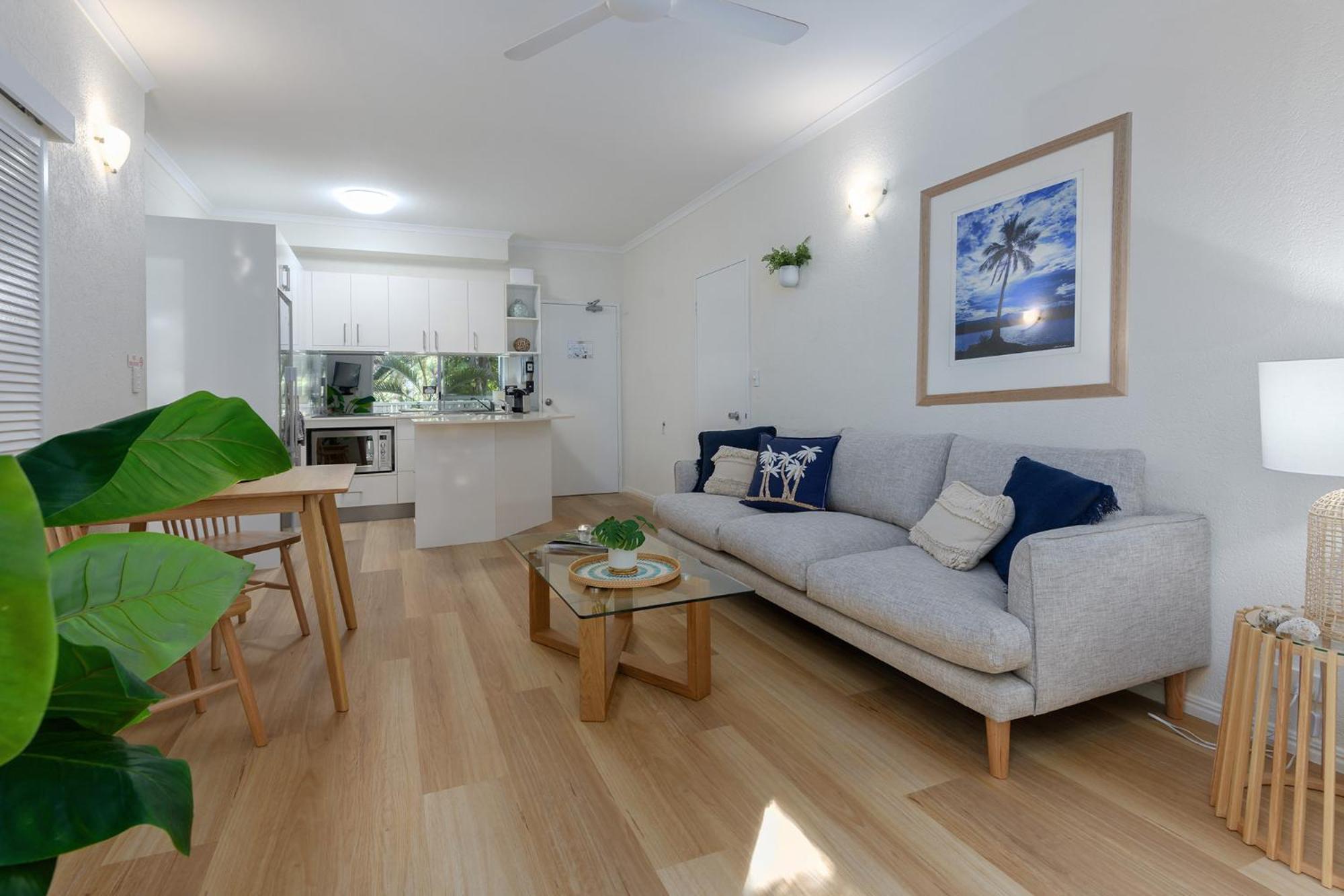 Coral Apartments Port Douglas Buitenkant foto