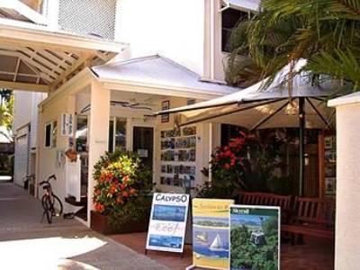 Coral Apartments Port Douglas Buitenkant foto